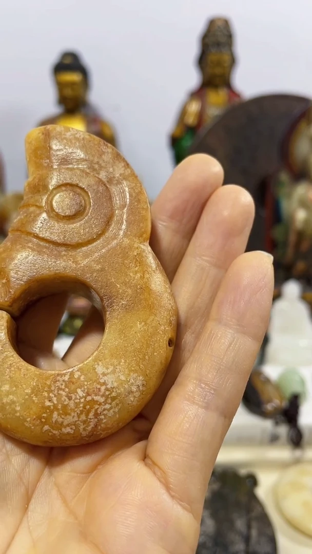 男女通用玉猪龙挂饰