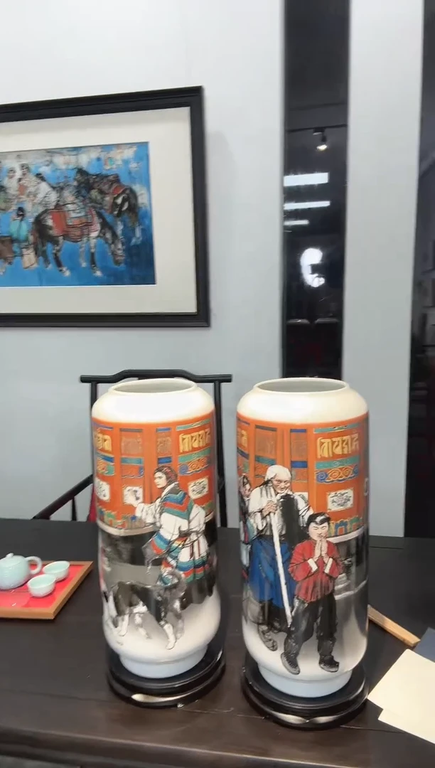 摆件史国良 限量 景德镇艺术瓷《转经图》一套两只