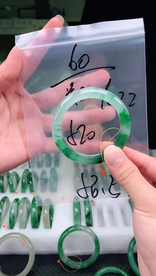 未镶嵌手镯石英质玉天然非洲翠手镯56-57圈口60号