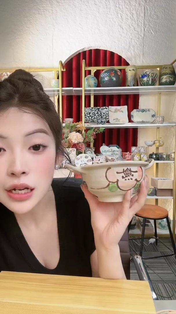 盘粉山茶双耳手绘碗一个