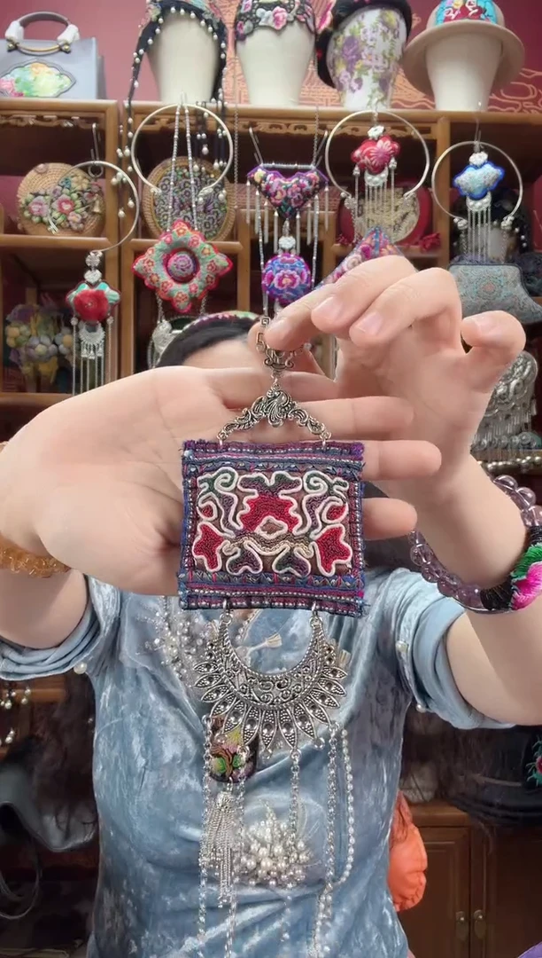 刺绣压襟103甜甜家