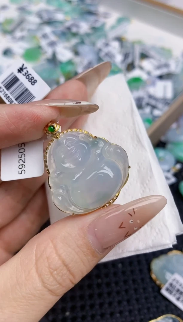 翡翠18K金镶嵌颈饰407   天然翡翠A货