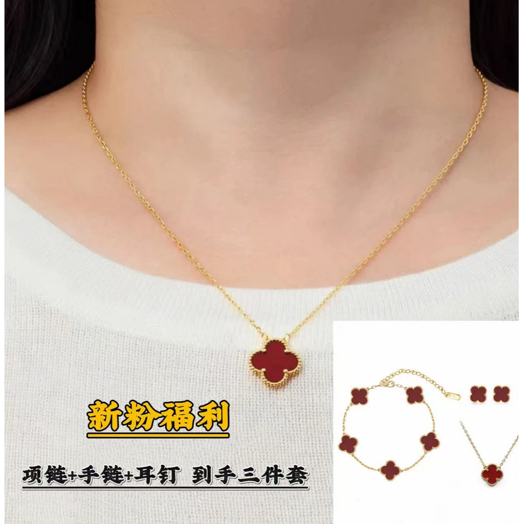 钛钢项链 镀k金 设计师款 红花项链防水不掉