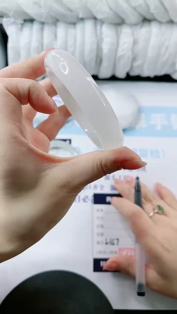 【闪购商品】石英质玉手镯未镶嵌多样性发货L167-64