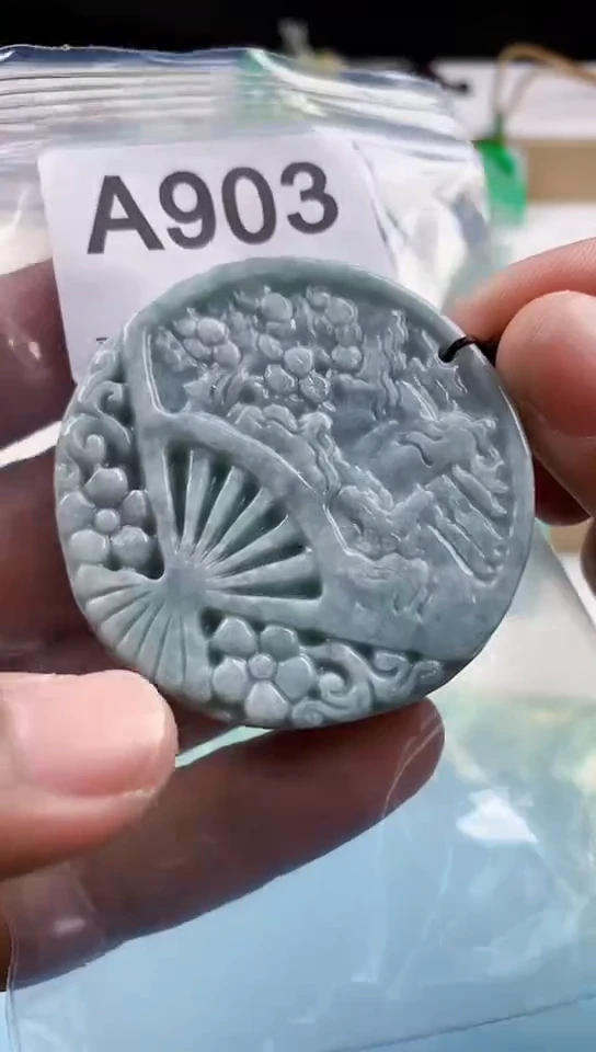 【闪购商品】翡翠挂件未镶嵌天然翡翠吊坠挂件