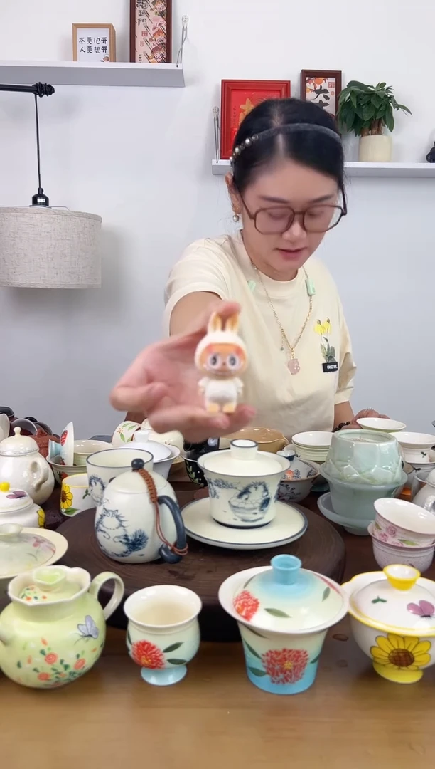 【老板娘闪购福利】潮流同款兔子（白色）