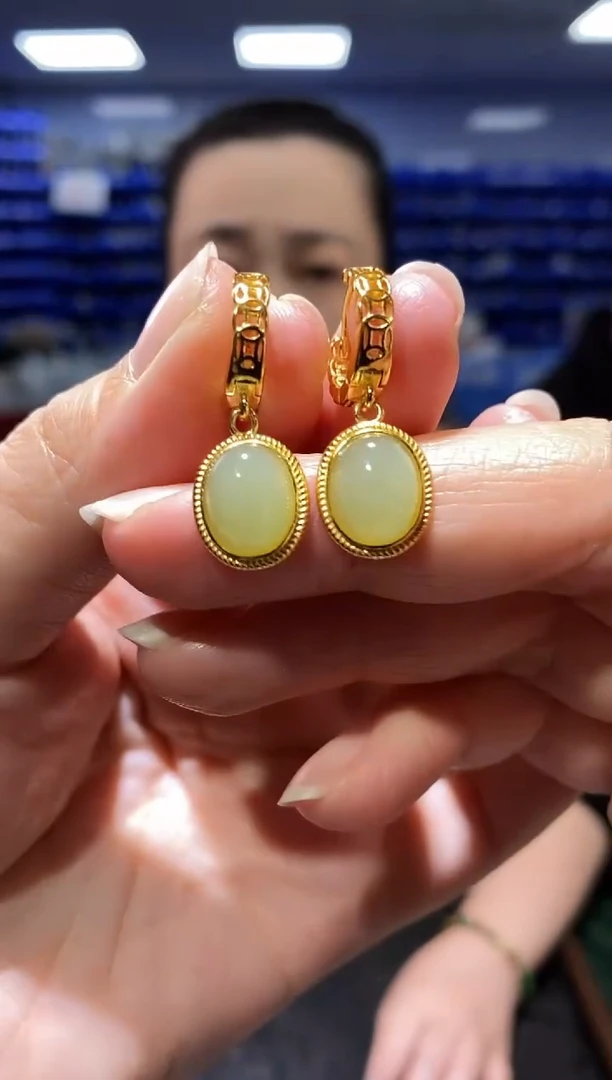 银S925镶嵌和田玉耳饰EZ4320