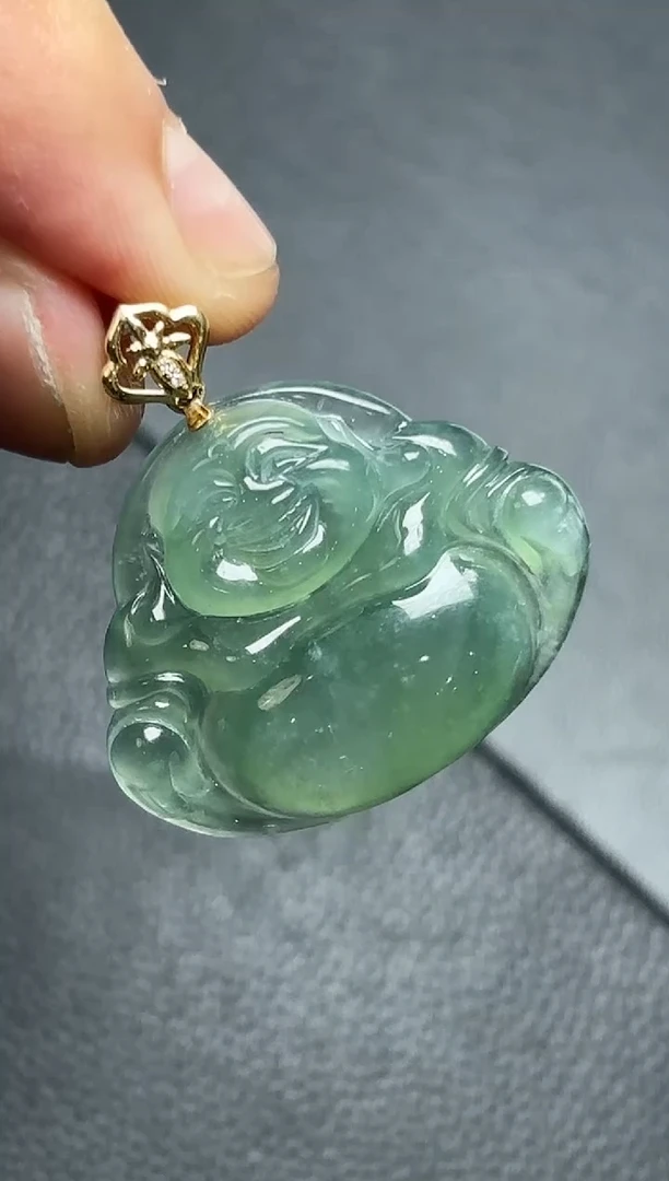 颈饰18K金镶嵌翡翠佛公