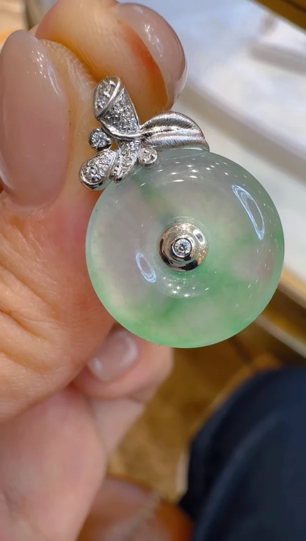 吊坠(不含链)18K金镶嵌翡翠多样性团购发一件