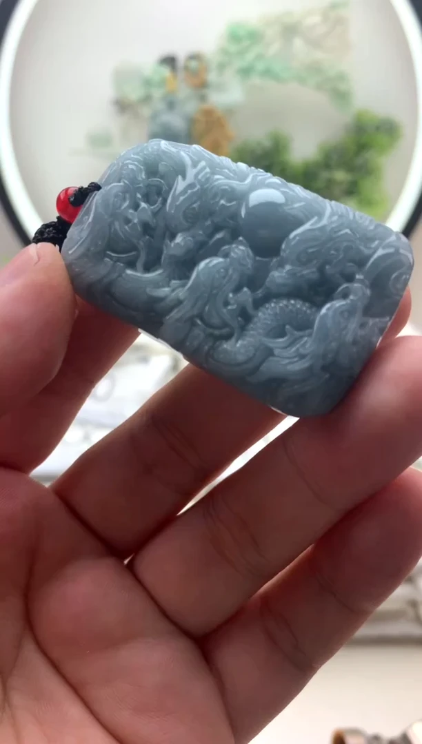 颈饰未镶嵌翡翠九龙牌