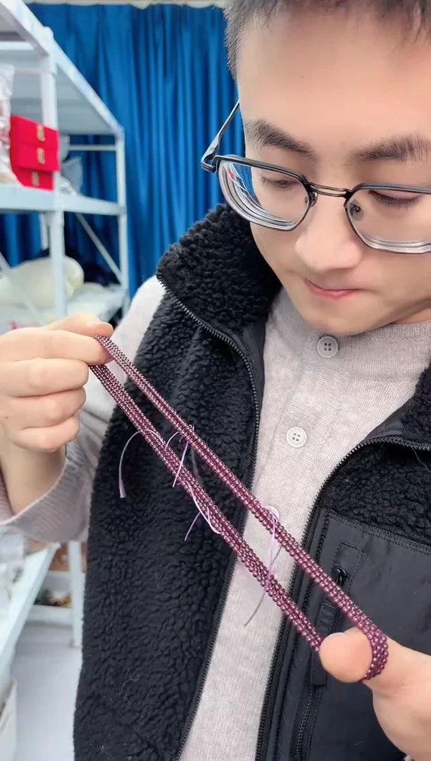 【闪购商品】石榴石（紫牙乌）手串未镶嵌小米数三圈