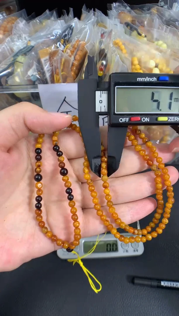 蜜蜡未镶嵌珠宝奇石1