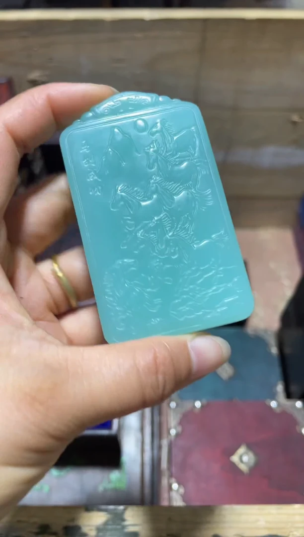 和田玉未镶嵌颈饰且末蓝马到成功1件