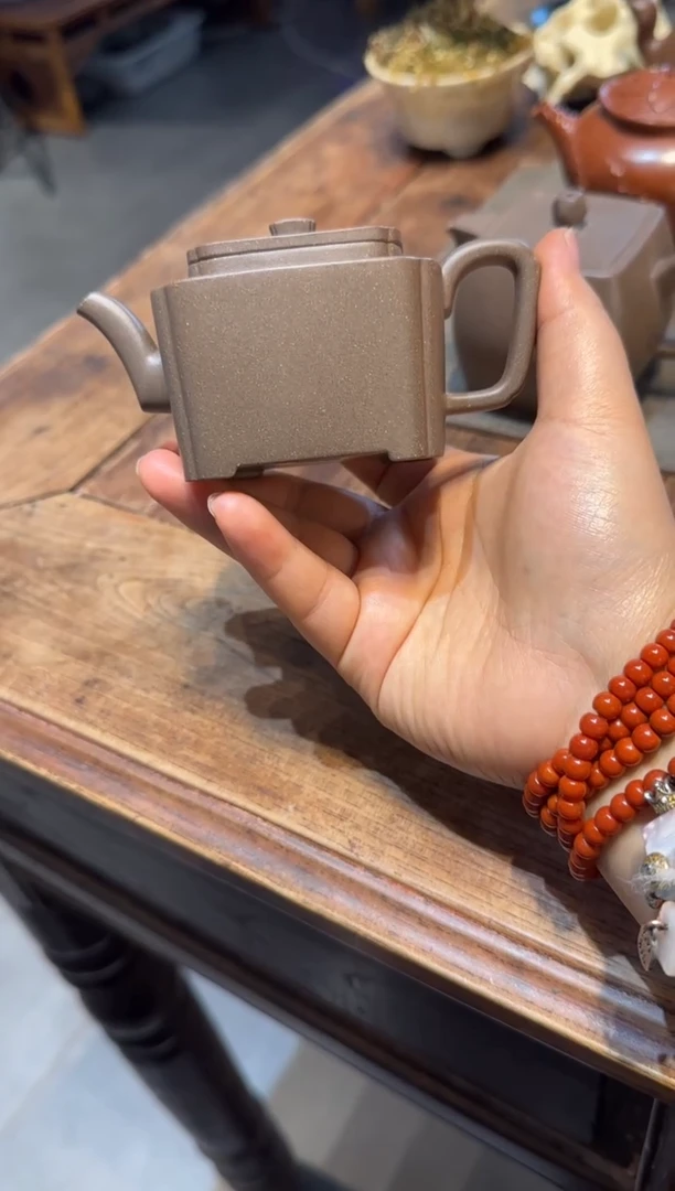 茶壶紫砂T**涵同春 紫砂壶