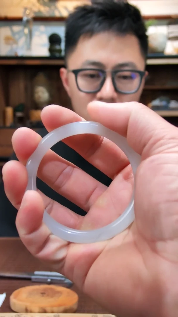 未镶嵌手镯和田玉21和田玉手镯YR