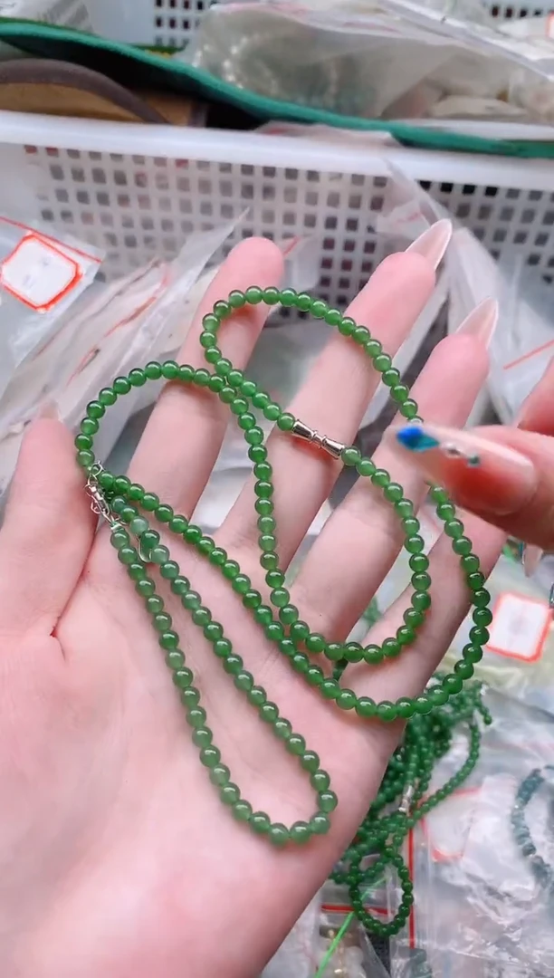 和田玉未镶嵌颈饰多样性发拍一发一