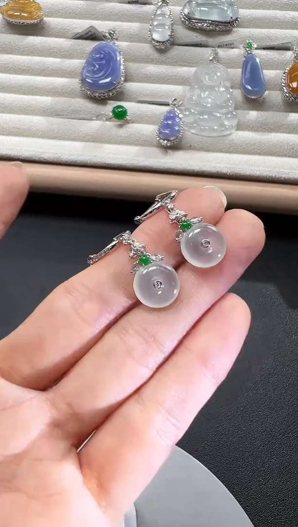 18K金镶嵌翡翠耳饰序号94