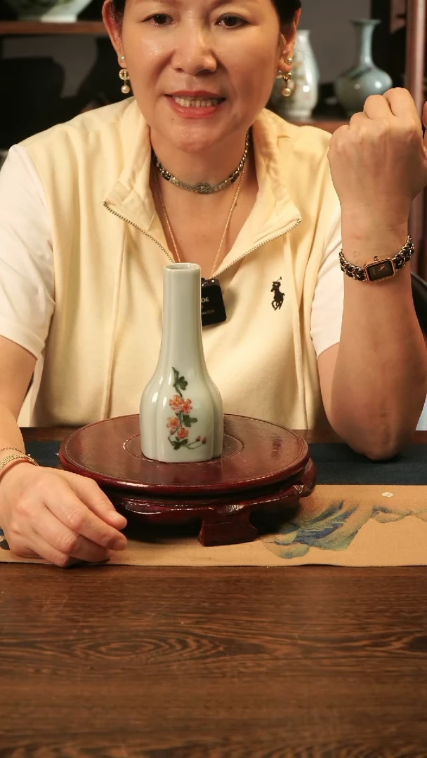 釉中彩 四方直口瓶（花