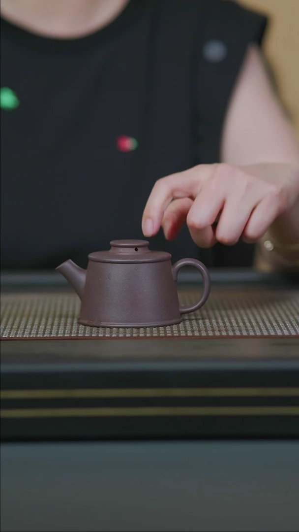 茶壶紫砂紫*V微瑕全手至尊天青鱼罩130cc