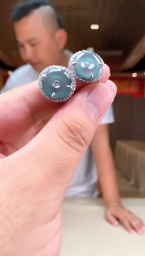 【闪购商品】翡翠戒指未镶嵌多样性发货（只发一件) *d48