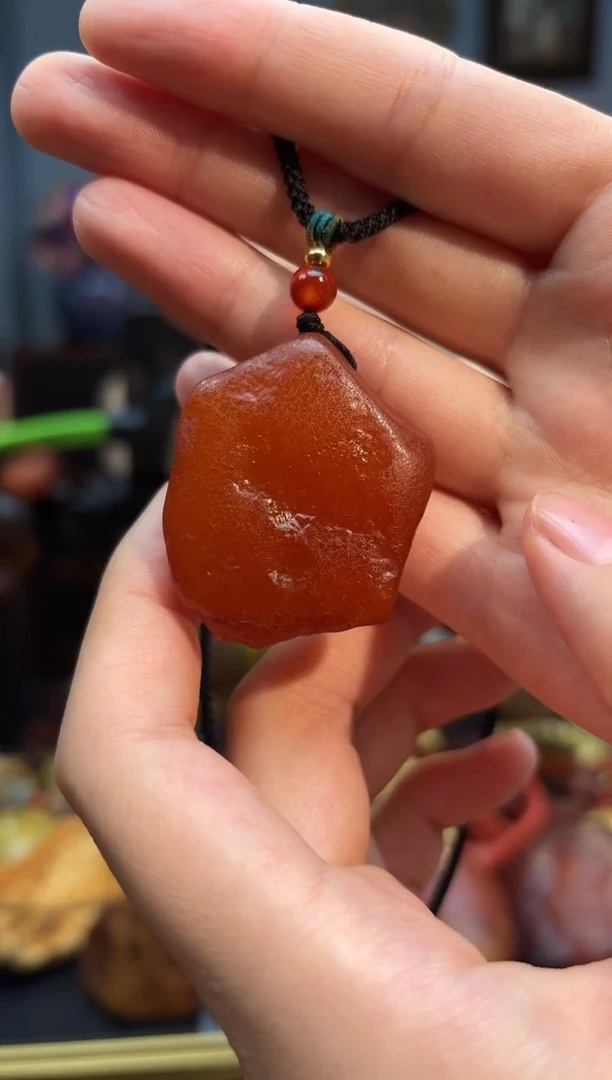 琥珀颈饰未镶嵌吊坠
