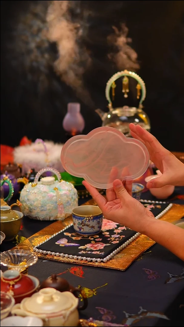 088粉色海棠壶承26×14cm