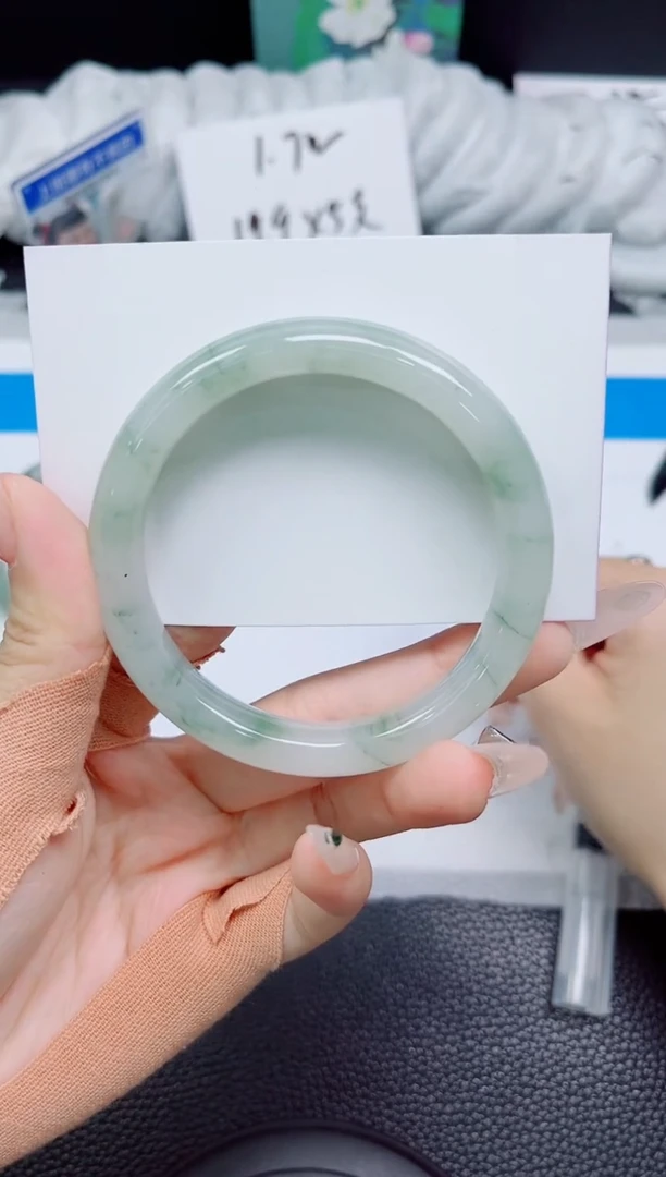 石英质玉手镯未镶嵌272-56