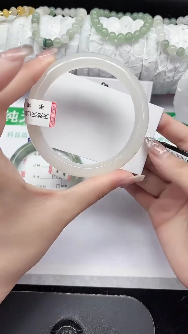 未镶嵌手镯石英质玉41-62/63