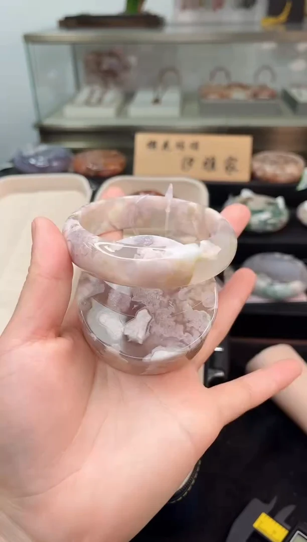 未镶嵌手镯石英质玉62圈口（赠品镯心）36009305