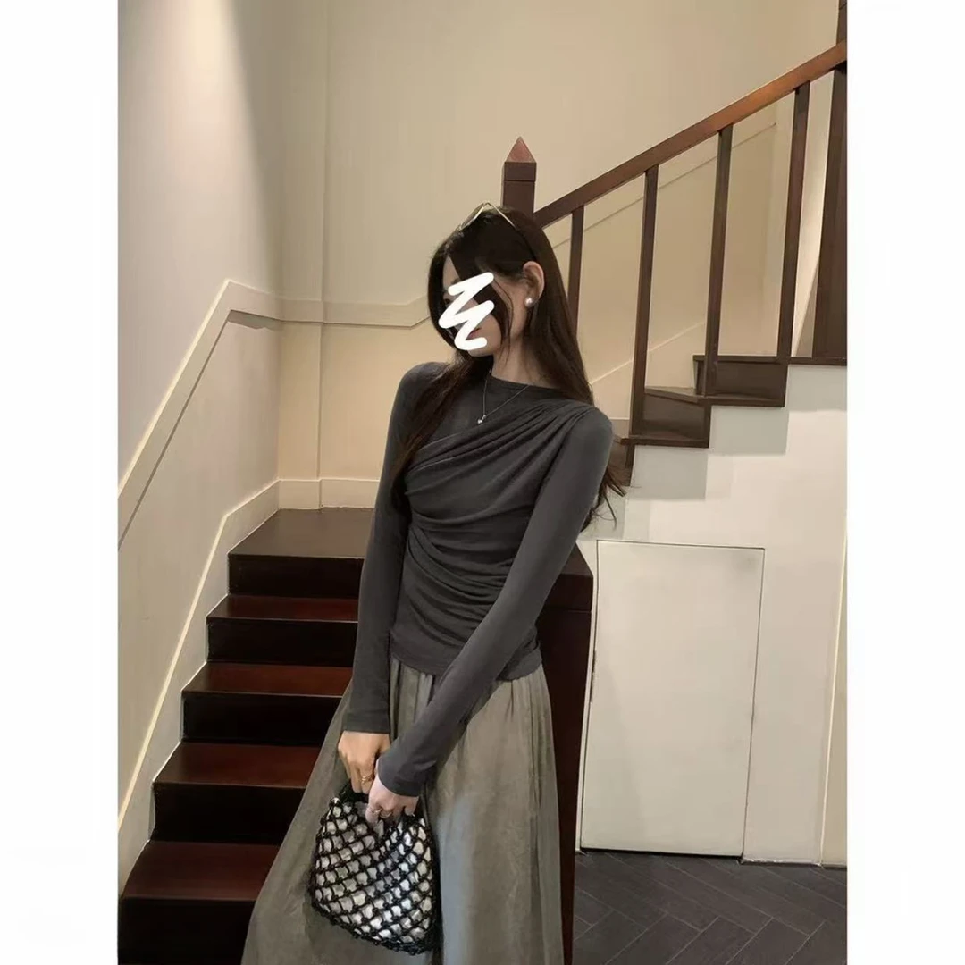 2025秋冬美式辣妹褶皱设计感长袖T恤女修身显瘦打底上衣