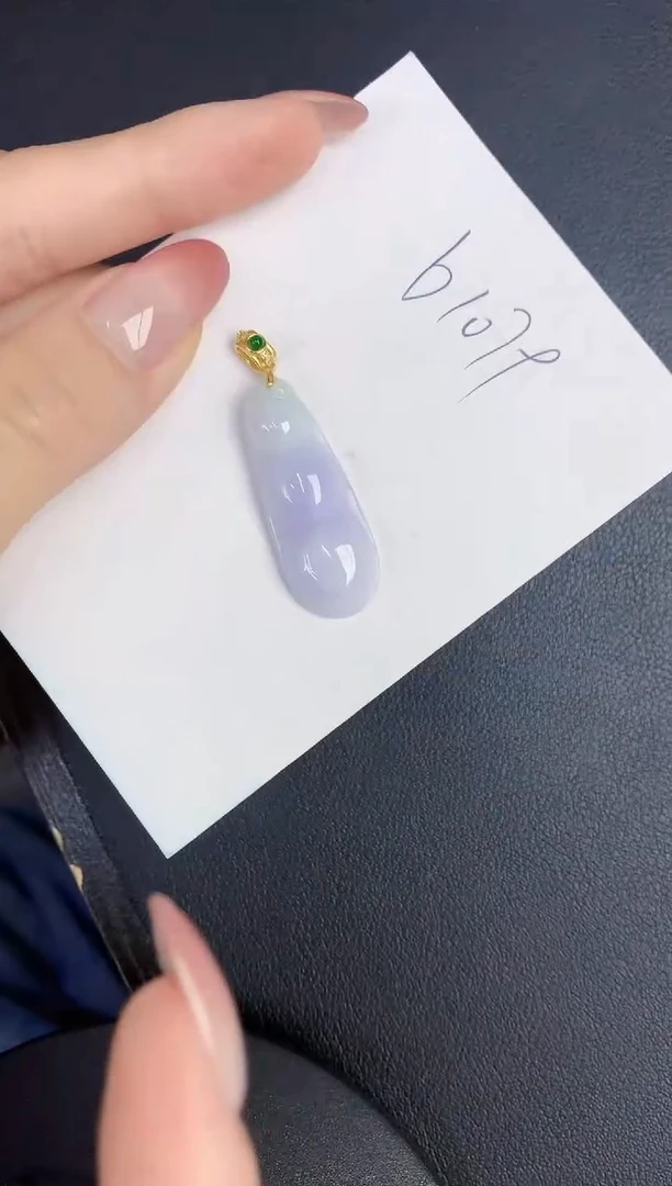 翡翠未镶嵌颈饰缅甸天然翡翠A货