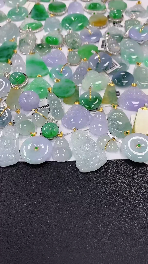 颈饰18K金镶嵌翡翠a货假一赔三支持复检百元上9元证书费自理