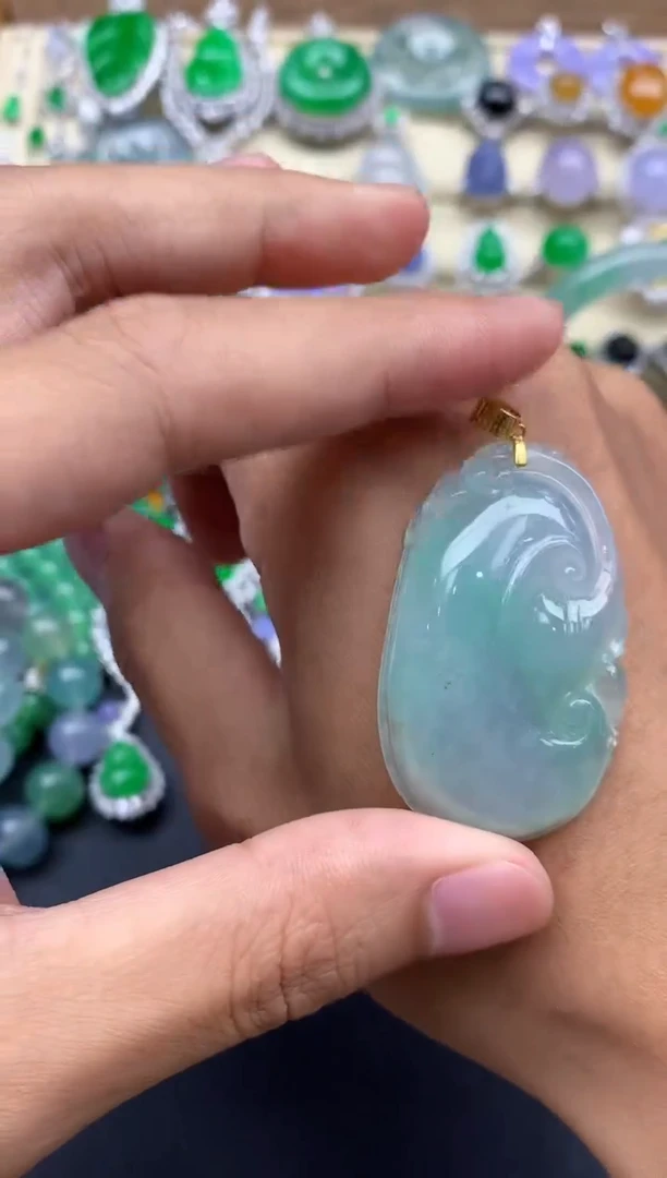 翡翠18K金镶嵌颈饰339--春日珠宝