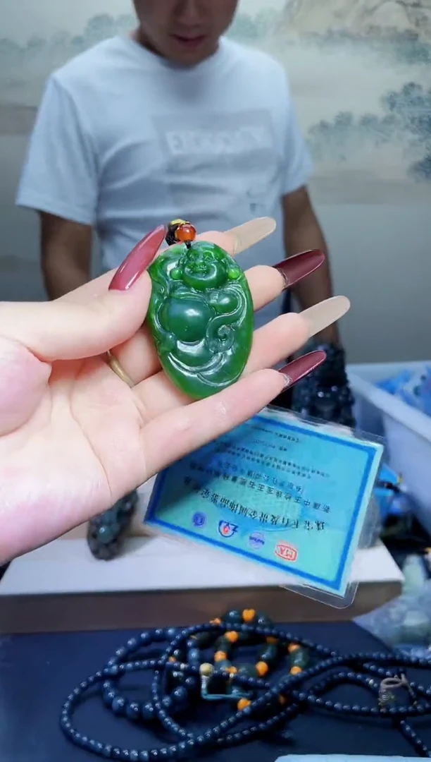颈饰未镶嵌和田玉1