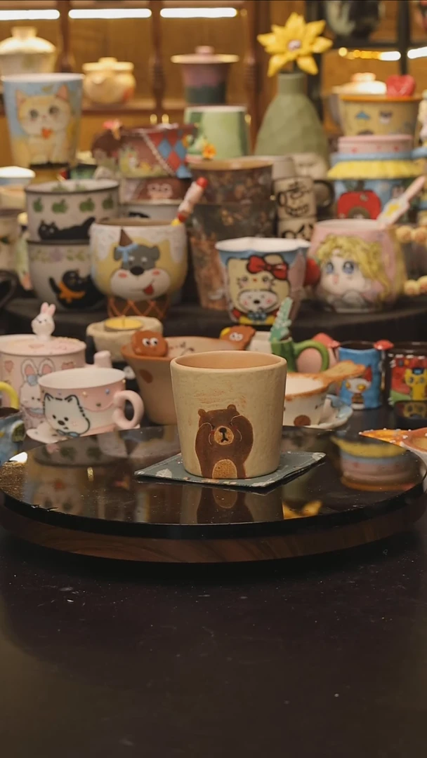 景德镇釉下彩绘设计师款式陶瓷