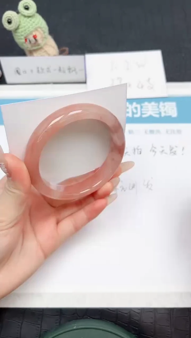 【闪购商品】石英质玉手镯未镶嵌65-60.3