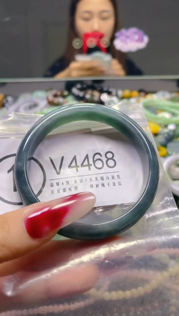 颈饰未镶嵌翡翠56-58/V/翡翠A货，一件也是批发价