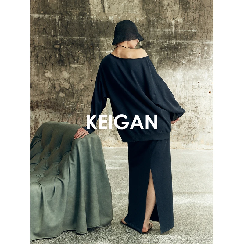 开间/时髦懒人 高密精梳棉苣佰搭舒适一字斜肩卷边宽松卫衣长半裙