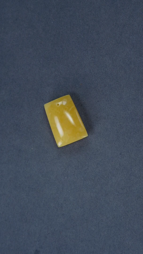 【闪购商品】琥珀裸石未镶嵌平安牌