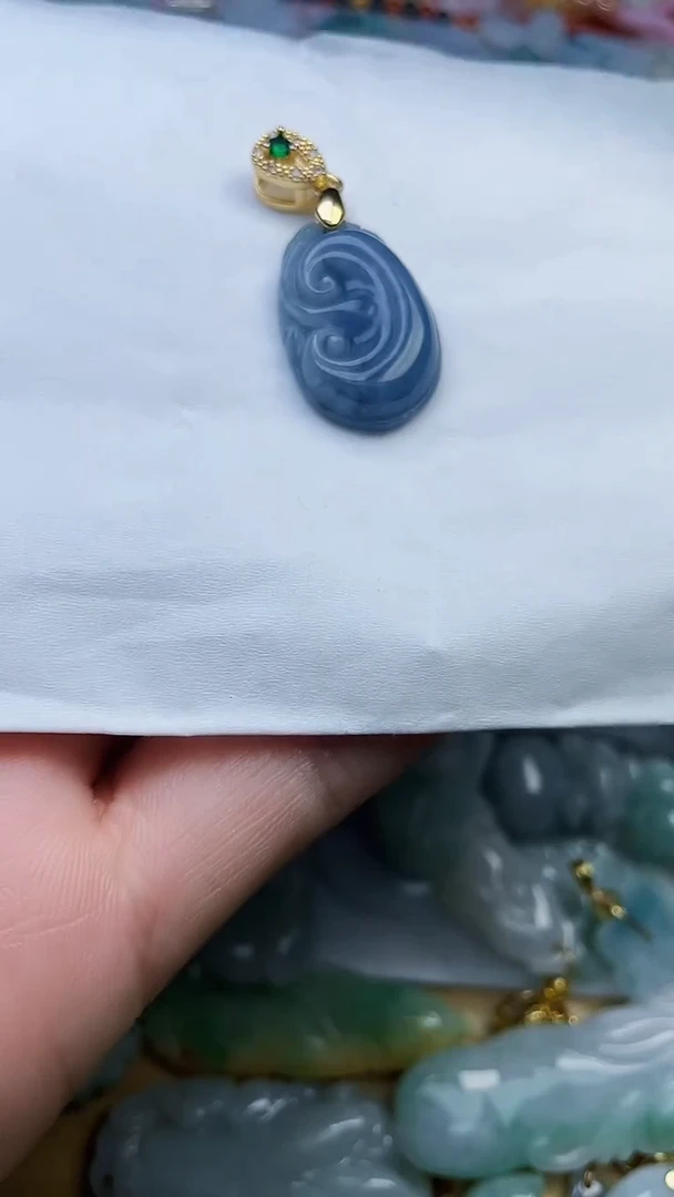 未镶嵌挂件翡翠1