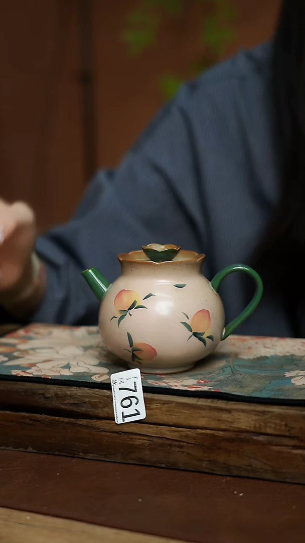 福利！！设计师系列 复古桃子 壶