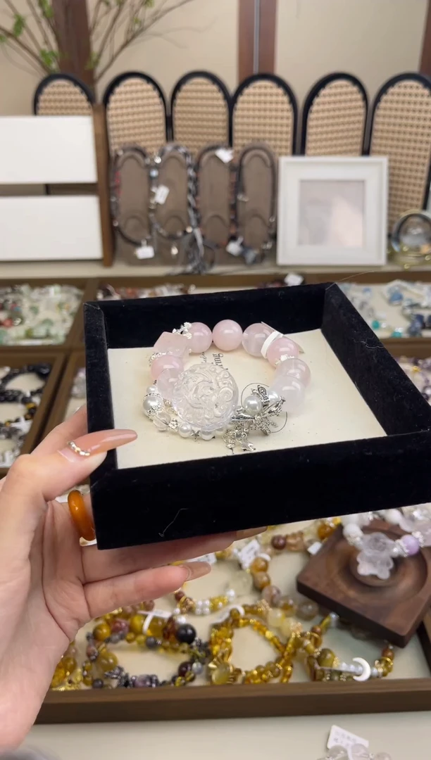 【闪购商品】水晶手绳未镶嵌 天然水晶 多样性发货