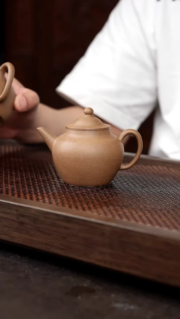 茶壶紫砂芝麻绿笠帽水平