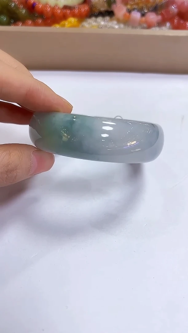 颈饰未镶嵌翡翠61手镯