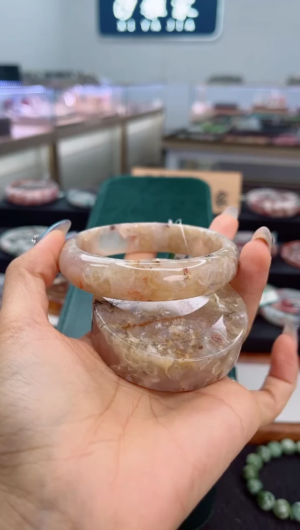 石英质玉手镯未镶嵌63圈口（赠品镯心）6364073