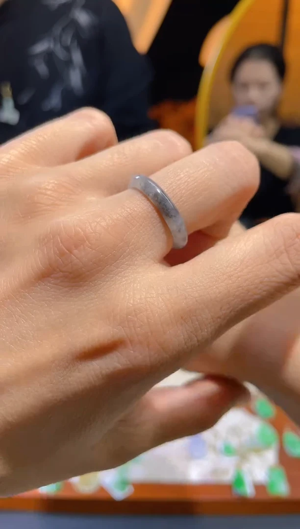 【闪购商品】翡翠颈饰未镶嵌百元以下不出证 15圈口