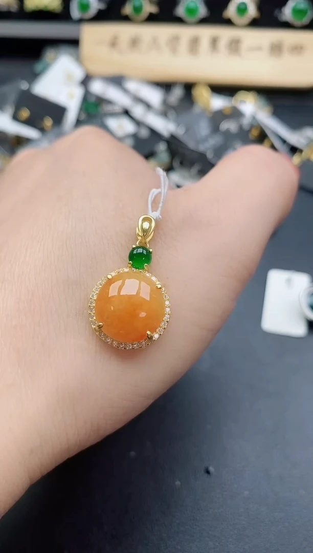 吊坠(赠链)银S925镶嵌翡翠1