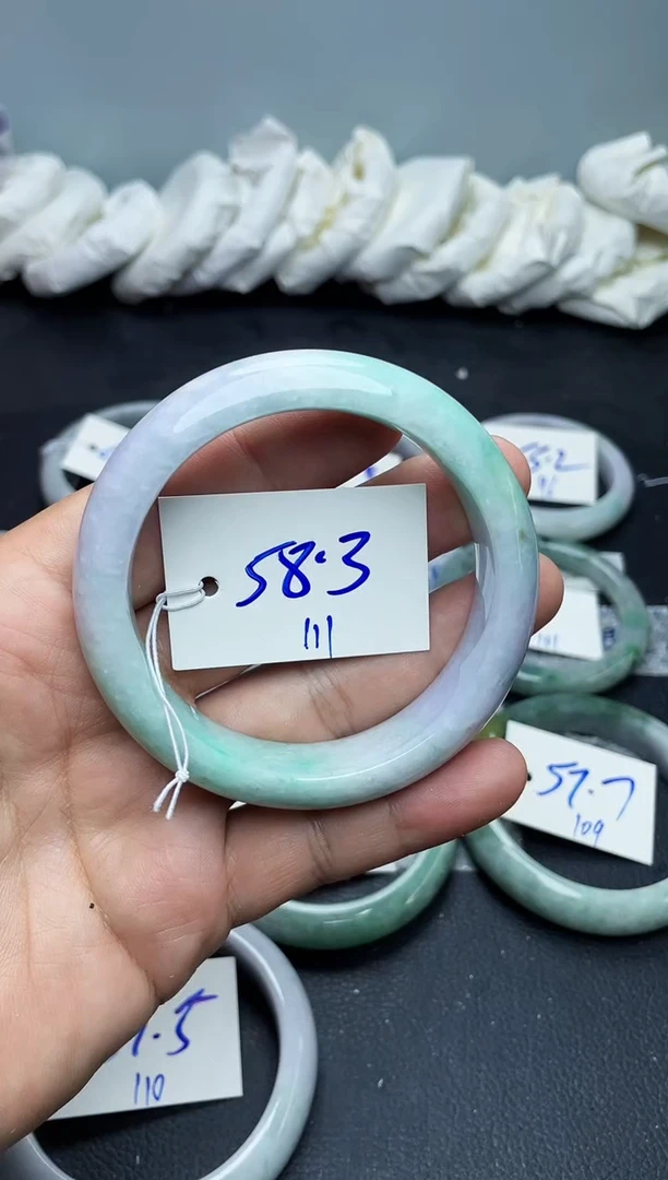 未镶嵌手镯翡翠111