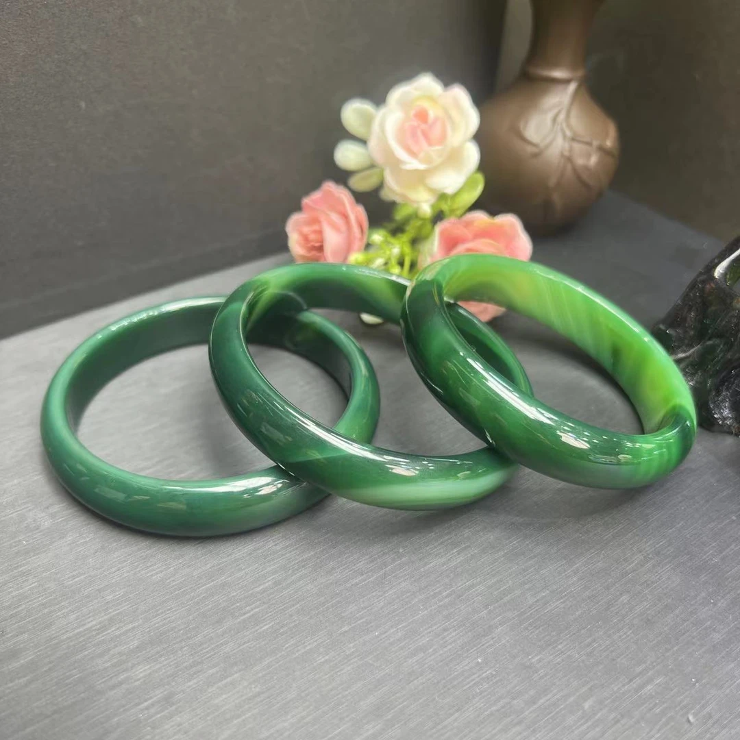 面面来财珠宝q-S6182-灵碧健忘玛瑙绿手镯-多样性发其一/圈口