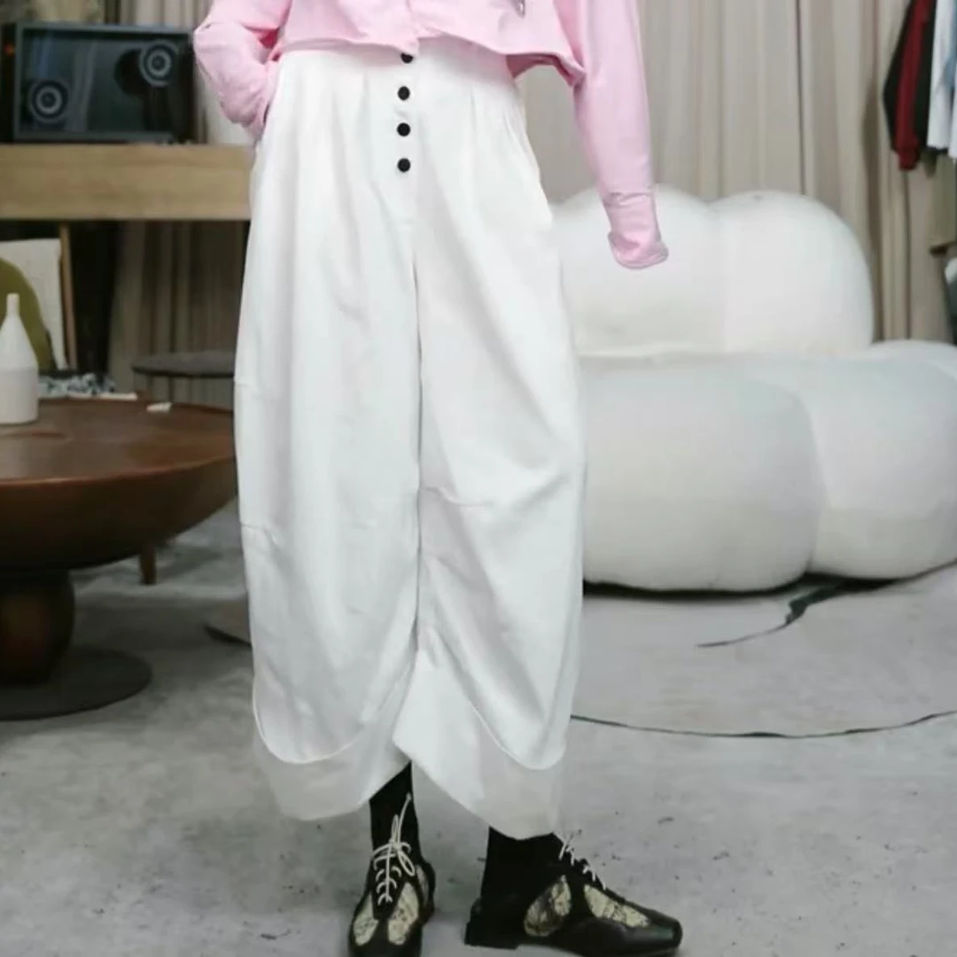 infobyfive福利春季新款运动百搭宽松扣子弯刀八分裤NF0502070